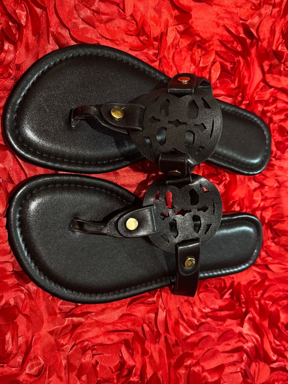 Black Women's Cutout Thong Sandals - Sleek Everyday Style-NWOT-8.5